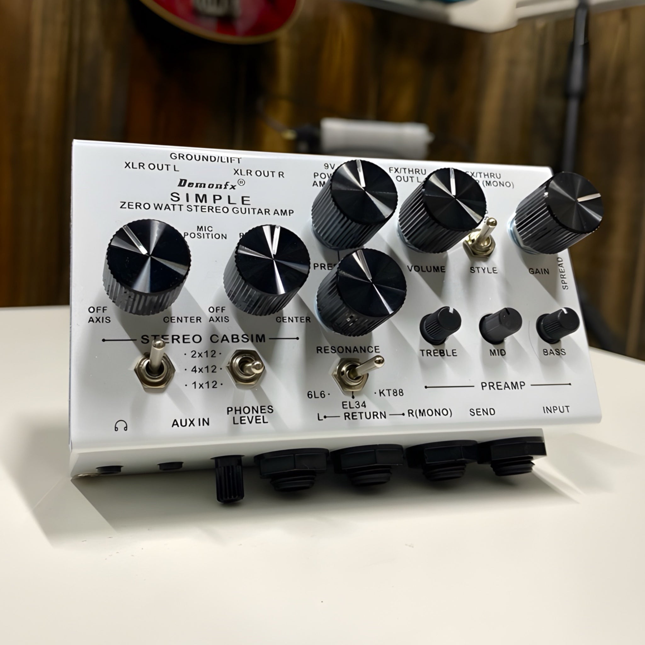 SIMPLE AMP / PREAMP / STEREO CAB SIMPLIFIER – LAAK MUSIC STORE