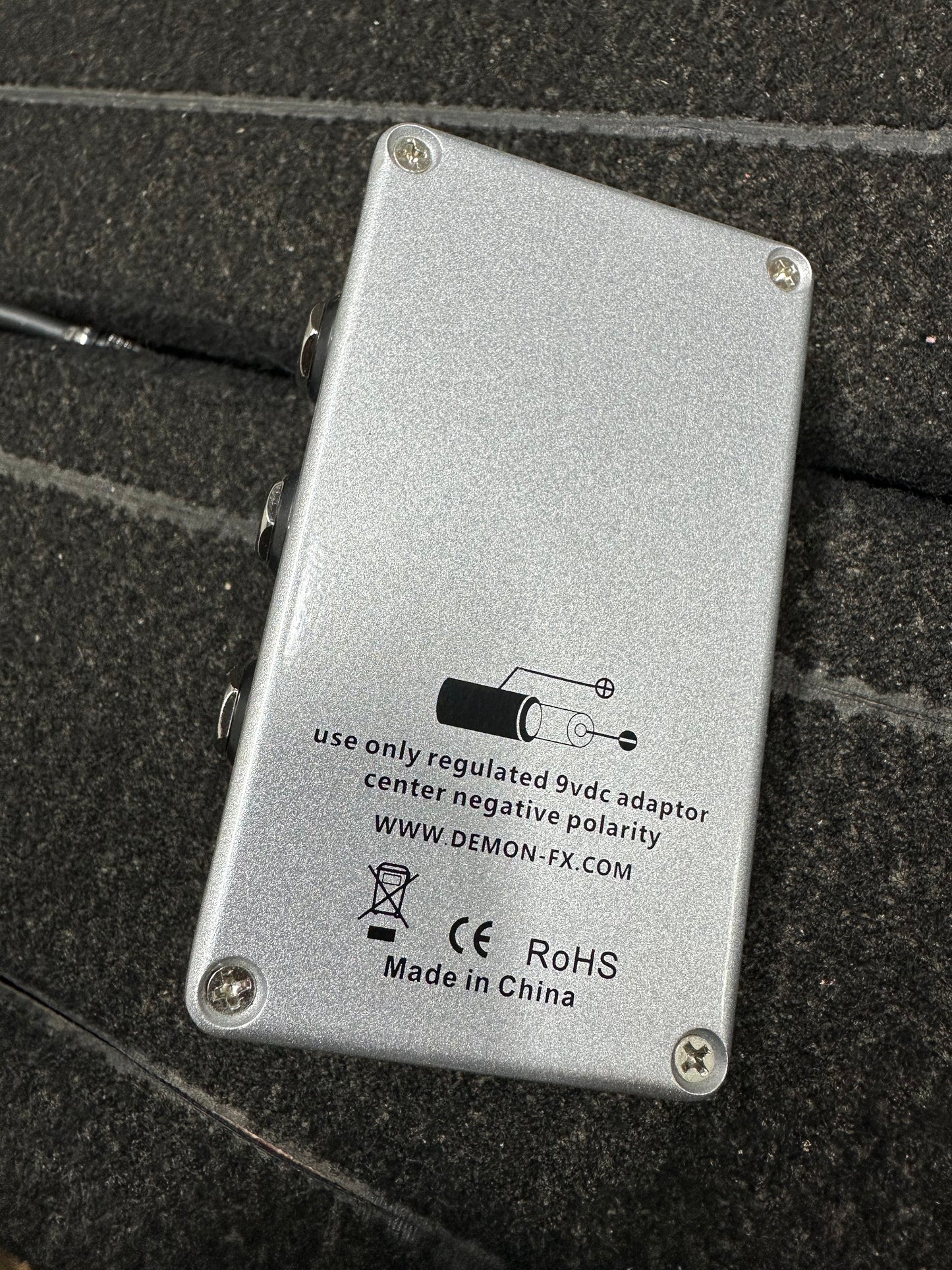G-STRING NOISE GATE OUTLET