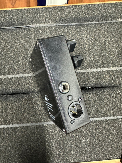 OUTLET A7K BASS PREAMP DEMONFX